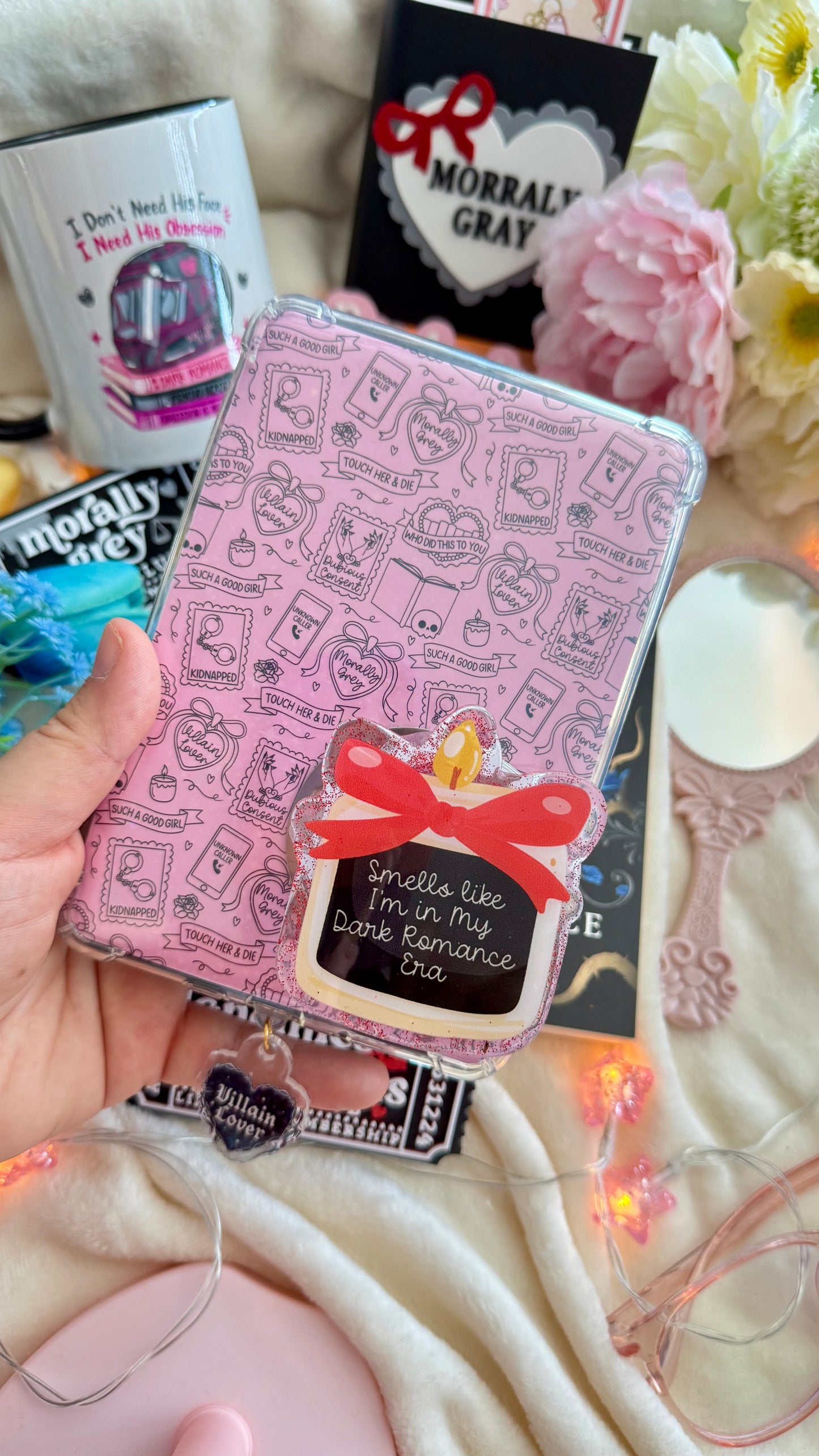 Bookish Grips | Smells like dark romance