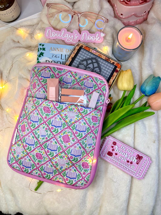 E-reader & Book Sleeve | Bookish Garden